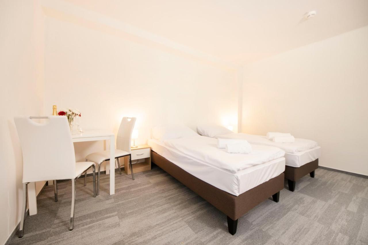 Hotel Blue Apartment Bratislava Exterior photo